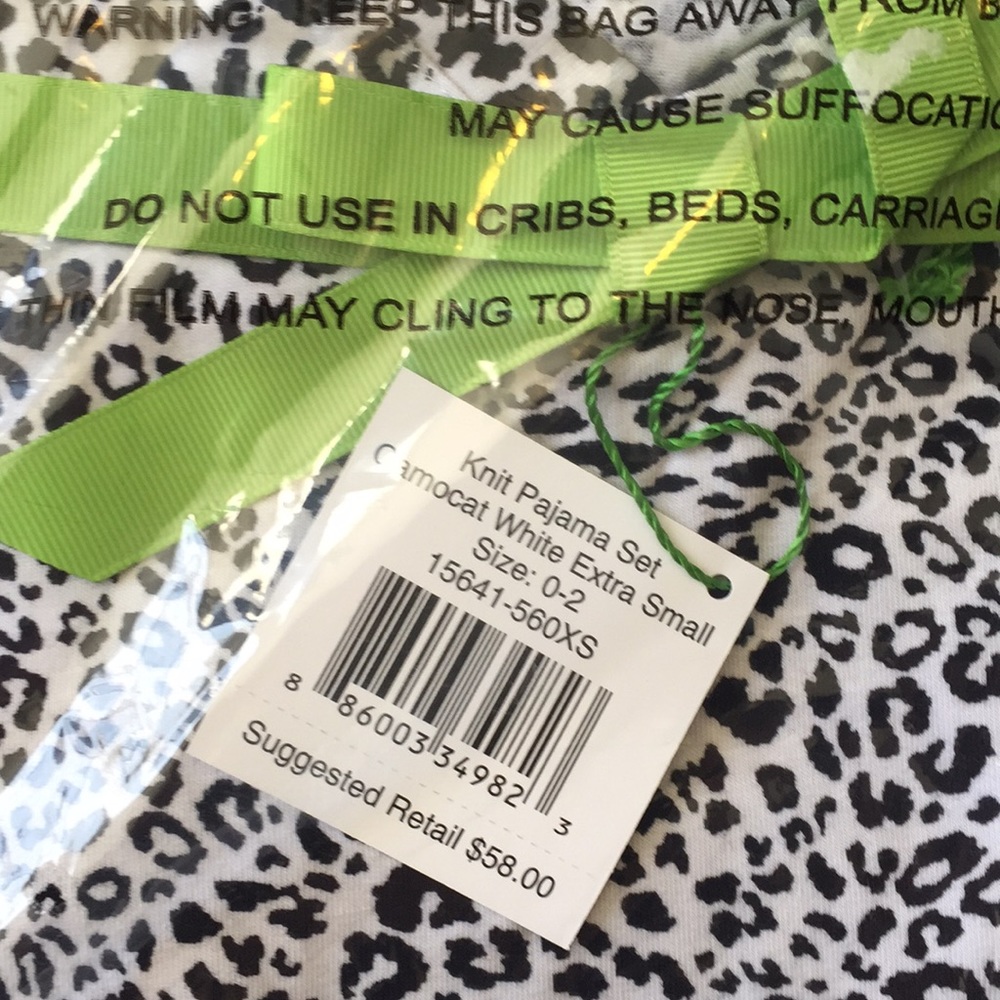 NWT Vera Bradley knit pajama set - Picture 6 of 7